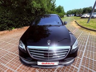 2017 Mercedes-Benz Maybach S-Класс 560 I (X222) Рестайлинг, чёрный, 4500000 рублей, вид 3