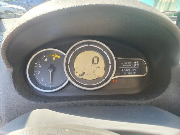 2010 Renault Megane III, белый, 600000 рублей - вид 9