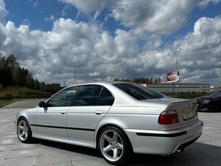 1998 BMW 5 серии 528i IV (E39), серебристый, 1900000 рублей, вид 2