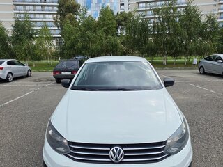 2018 Volkswagen Polo V Рестайлинг, белый, 1500000 рублей, вид 2