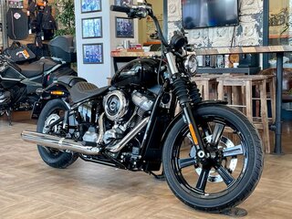 2025 Harley-Davidson Street Bob, чёрный, 2290000 рублей, вид 3