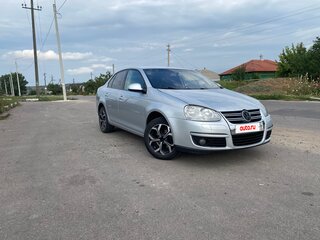 2010 Volkswagen Jetta V, серебристый, 649000 рублей, вид 1