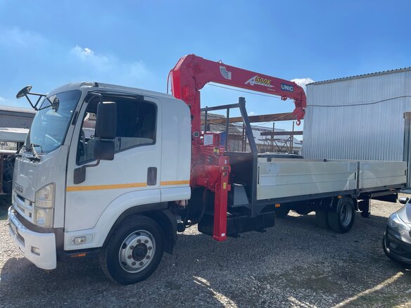 2018 Isuzu Forward (F-Series), белый, 6600000 рублей - вид 3
