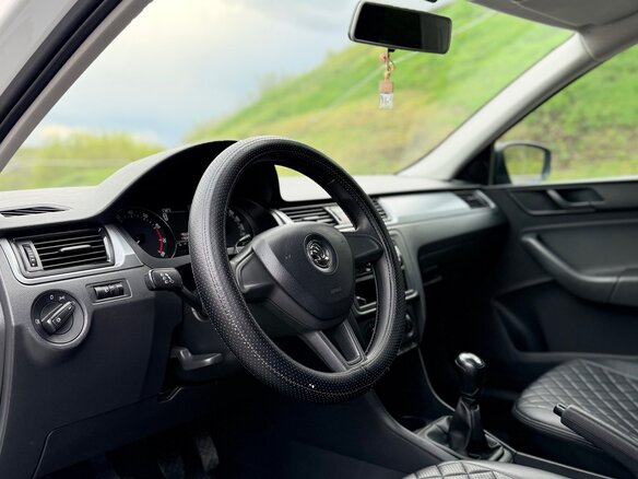2016 Skoda Rapid I, белый, 900000 рублей - вид 9