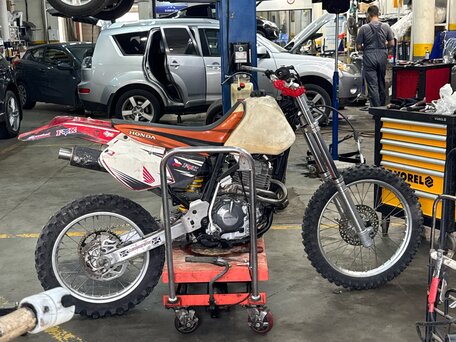1997 Honda XR 400, красный, 289999 рублей, вид 5