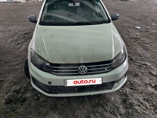 2016 Volkswagen Polo V Рестайлинг, белый, 400000 рублей, вид 1