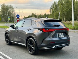 2022 Lexus NX 350 II, серый, 4990000 рублей, вид 3