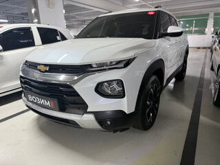 2022 Chevrolet TrailBlazer III, белый, 1390000 рублей, вид 1