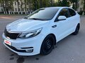 2015 Kia Rio III Рестайлинг, белый, 830000 рублей - вид 2