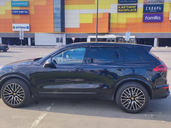 2017 Porsche Cayenne Diesel II Рестайлинг (958), чёрный, 4900000 рублей - вид 6