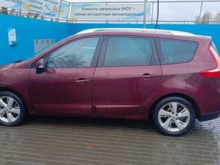 2014 Renault Scenic Grand III Рестайлинг 2, красный, 1300000 рублей, вид 5