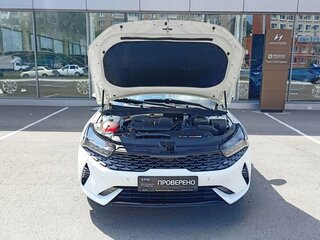 2021 Kia K5 III, белый, 2550000 рублей, вид 2