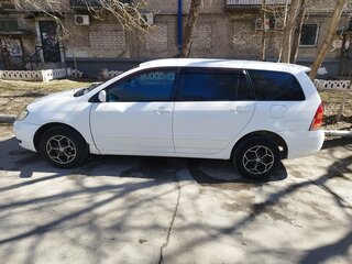 2004 Toyota Corolla Fielder IX (E120, E130) Рестайлинг, белый, 700000 рублей, вид 4