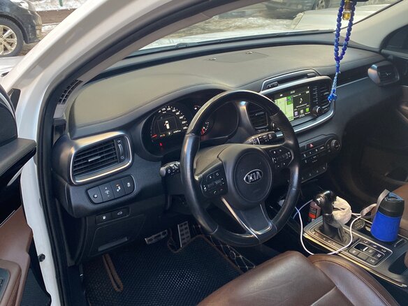 2017 Kia Sorento III Prime, белый, 3300000 рублей - вид 8