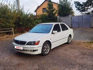 1999 Toyota Vista V (V50), белый, 300000 рублей, вид 1