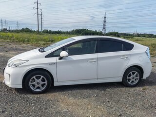 2015 Toyota Prius III Рестайлинг (XW30), белый, 1260000 рублей, вид 1