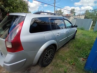2007 Renault Megane II Рестайлинг, серебристый, 450000 рублей, вид 4