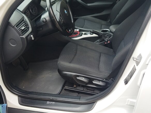 2014 BMW X1 18i I (E84) Рестайлинг, белый, 1300000 рублей - вид 4