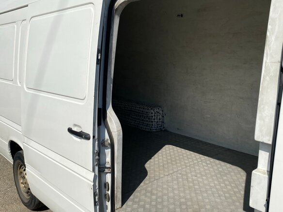 2015 Mercedes-Benz Sprinter Classic, белый, 1600000 рублей - вид 17
