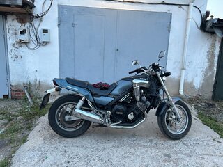Yamaha FZX750