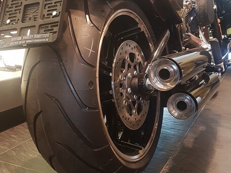 2021 Harley-Davidson Breakout, пурпурный, 2250000 рублей, вид 1