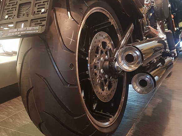 2021 Harley-Davidson Breakout, пурпурный, 2250000 рублей