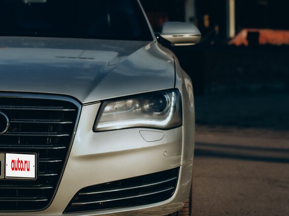 2010 Audi A8 III (D4), серый, 1300000 рублей - вид 10