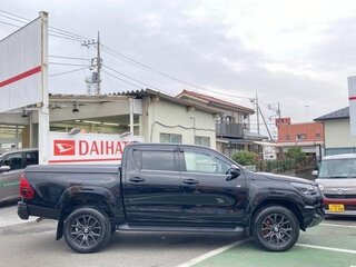 2024 Toyota Hilux VIII Рестайлинг 2, чёрный, 4640000 рублей, вид 3