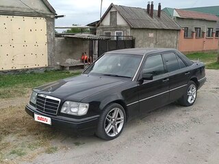 1993 Mercedes-Benz E-Класс 280 I (W124), чёрный, 980000 рублей, вид 4