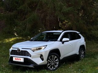 2021 Toyota RAV4 V (XA50), белый, 5200000 рублей, вид 2