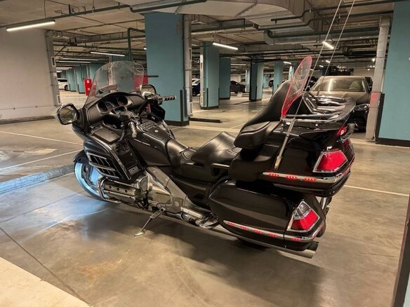 2003 Honda GL 1800 Gold Wing, чёрный, 895000 рублей