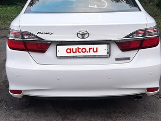 2017 Toyota Camry VII (XV50) Рестайлинг 2, белый, 2345000 рублей, вид 2