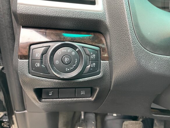 2014 Ford Explorer V, чёрный, 1500000 рублей - вид 17