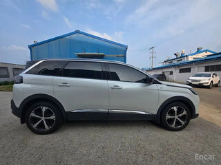 2021 Peugeot 5008 II Рестайлинг, белый, 2350000 рублей, вид 3