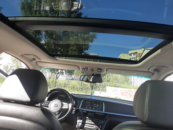 2019 Kia Optima IV Рестайлинг, белый, 1950000 рублей - вид 6