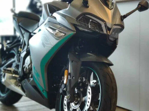 2026 Voge 300RR, серебристый, 368000 рублей - вид 2
