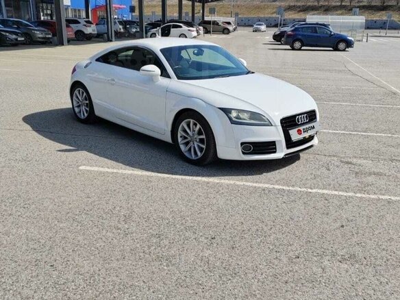 2011 Audi TT II (8J) Рестайлинг, белый, 1470000 рублей - вид 4