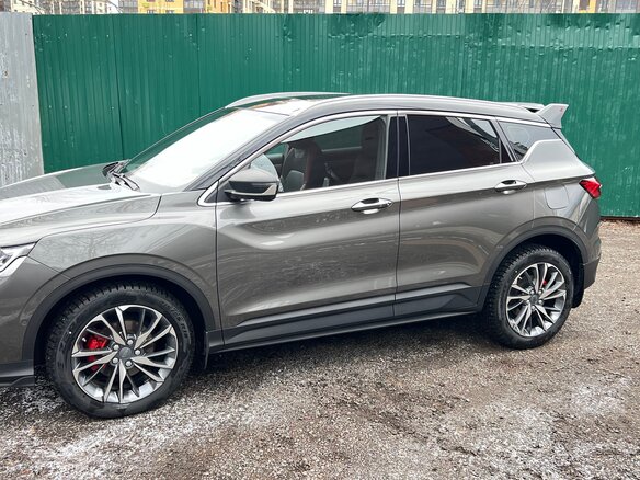 2024 Geely Coolray I, серый, 1800000 рублей - вид 3