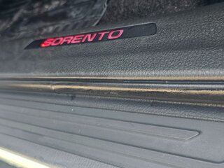2018 Kia Sorento II Рестайлинг, белый, 2570000 рублей, вид 4