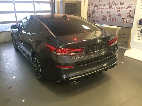 2018 Kia Optima IV, серый, 2400000 рублей - вид 3