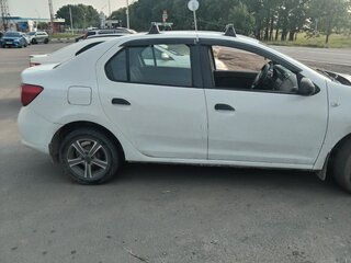 2014 Renault Logan II, белый, 400000 рублей, вид 2