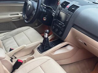 2005 Volkswagen Jetta V, чёрный, 666666 рублей, вид 4