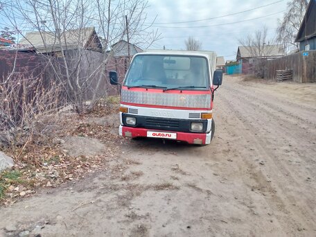 1995 Toyota HiAce, красный, 580000 рублей, вид 2