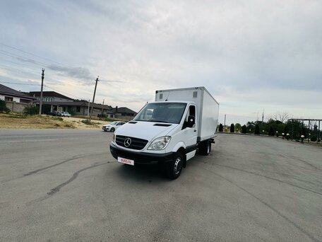 2009 Mercedes-Benz Фургон (4х2), белый, 2750000 рублей, вид 4