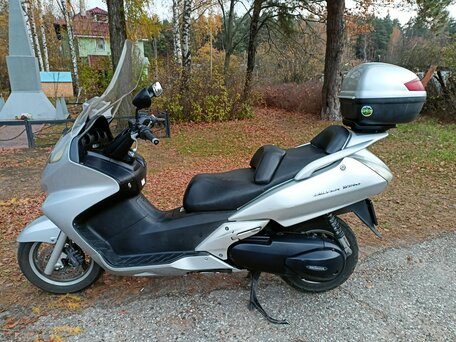 2001 Honda Silver Wing 600, серебристый, 210000 рублей, вид 1