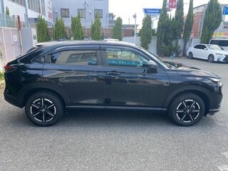 2021 Honda Vezel II, серебристый, 1755000 рублей, вид 5