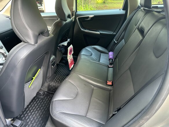 2012 Volvo XC60 I, бежевый - вид 5