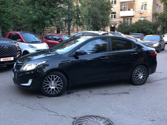 2011 Kia Rio 4-speed III, чёрный, 650000 рублей - вид 5