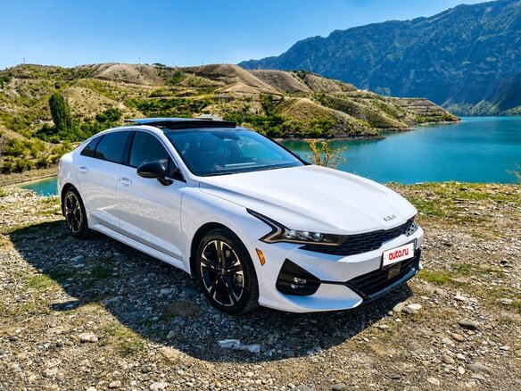2021 Kia K5 III, белый, 2550000 рублей - вид 1