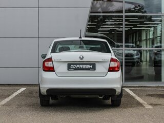 2018 Skoda Rapid I Рестайлинг, белый, 1140000 рублей, вид 4